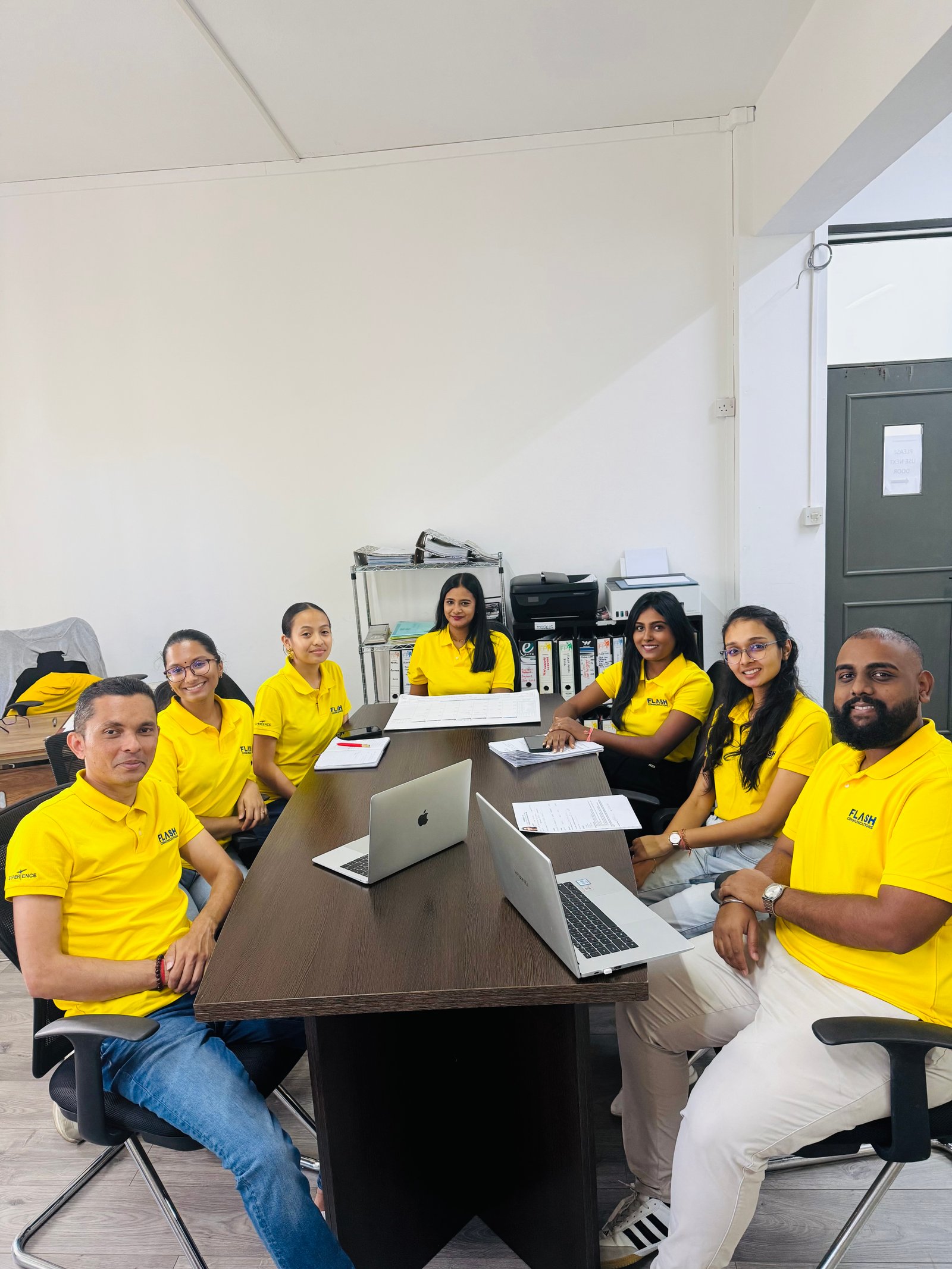 Flash Communication Team